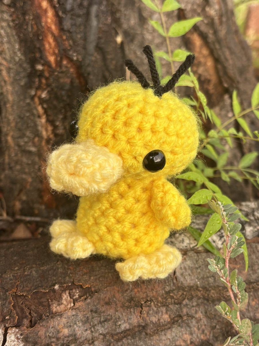 toriestangles's tweet image. Oh hey I’m posting and alive again, it’s been a while but have a little Psyduck! 

#pokemon #pokemonfanart #crochet