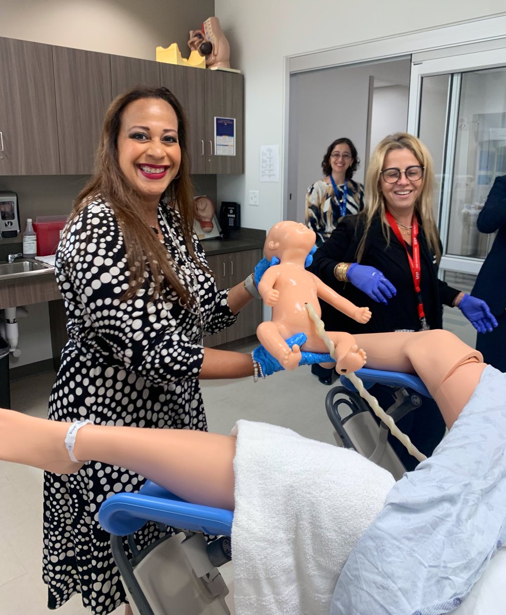Lindsey_HTC's tweet photo. Thank you, Dr. Leiba, for the invitation and to the @MDCollege Medical Campus staff for the warm welcome. 🤝 Exploring offerings is a reminder of how vital community partnerships are in strengthening neighborhood ties and opportunities. #YourBestChoiceMDCPS #StepUpToSuccess https://t.co/ndwX4jCRGQ