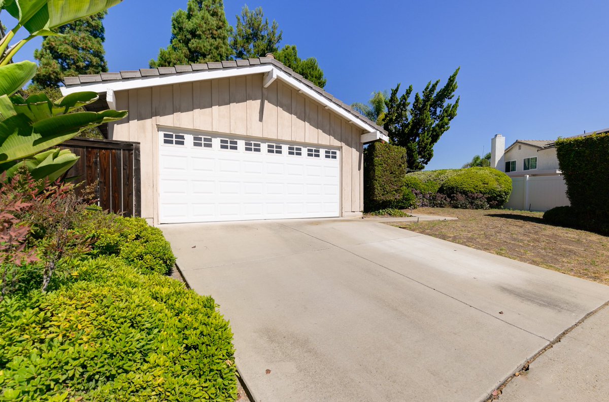 TDiamondRealtor's tweet photo. 🚨 Just Listed in Rancho Peñasquitos 🚨

I’m excited to share my newest listing in San Diego! This single-story home in the sought-after Rolling Hills neighborhood is priced at $1,050,000—and my seller is open to offers under list price for a quick close.

✨ Highlights:

4B/2B https://t.co/Y3IDuRxXhp