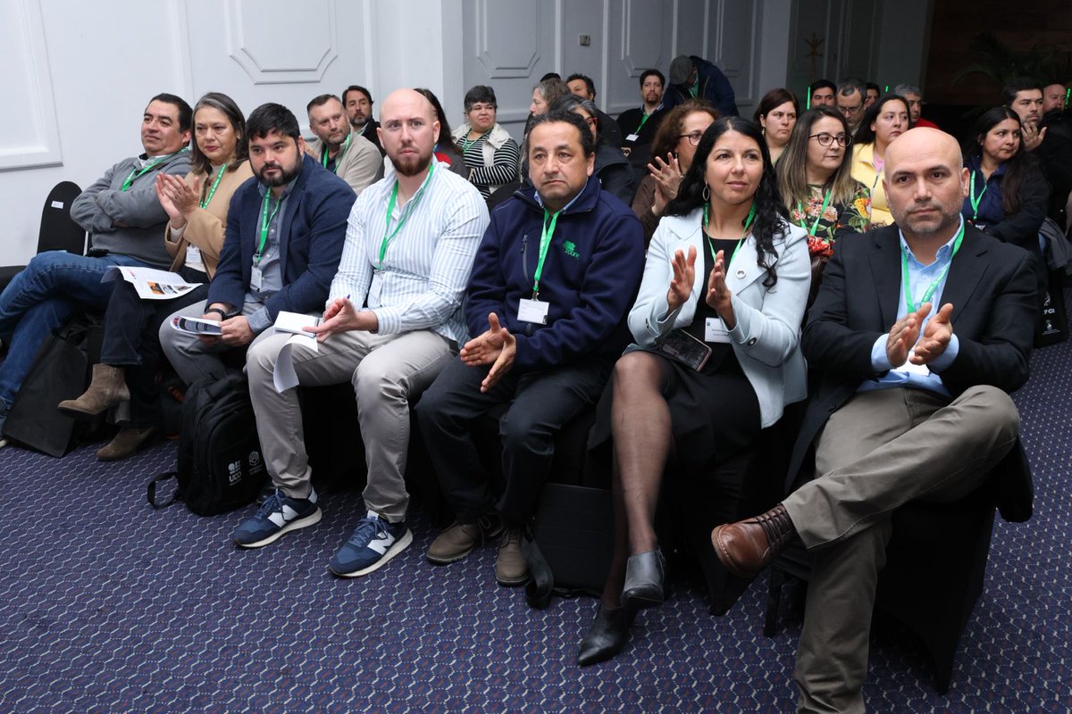 🌱🔥 El Biobío región forestal se consolida como líder en bioenergía 🌍
Con la participación de especialistas de España y Chile, se realizó en Concepción el seminario internacional “Biomasa Forestal, Energía y Biocombustibles: Oportunidades y Desafíos”, ➡️