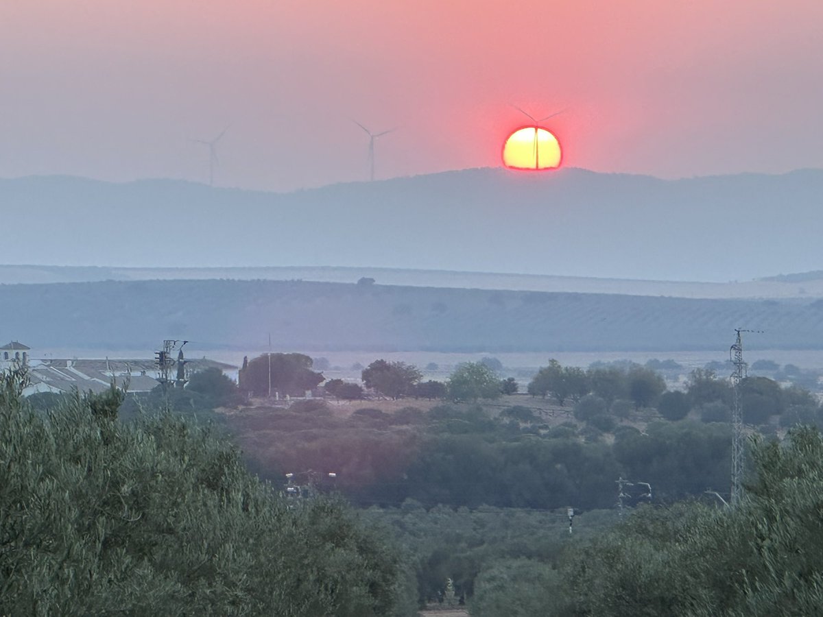 SinergiaMetal_'s tweet photo. #AtardeceresVillafontenses https://t.co/Z65IZ4Txnt
