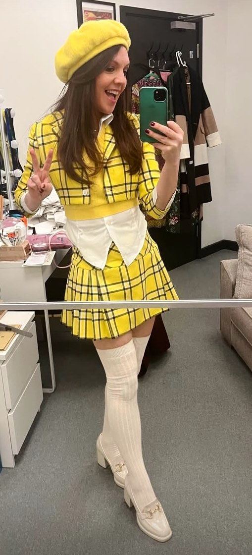 Laura Tobin Fan tweet media