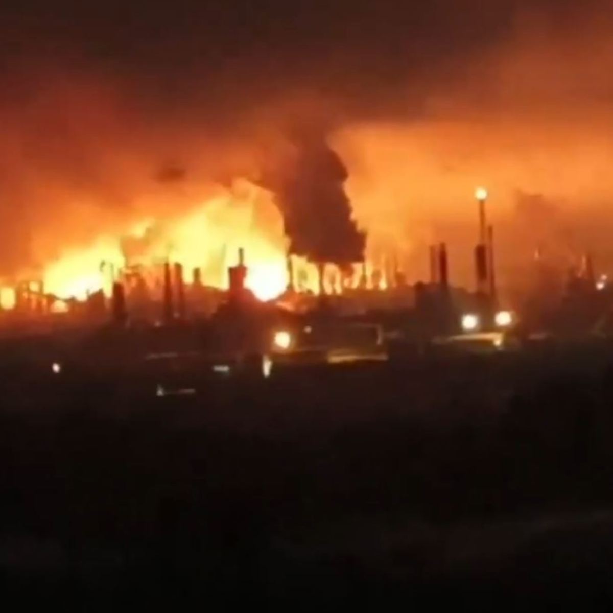 Die Ukrainer sind halt raffinierter als russische Raffinerien 😉
Slava Ukraini 💙💛