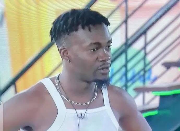 Mrscholar11's tweet photo. BOYS WILL ALWAYS BE BOYS ♥️💪‼️

Jason to Koyin: Koyin reminds me of myself, I have never been m@d at him, he is a star and I love his dress sense🔥🔥🔥

#bbnaija https://t.co/tlCyNucZLK