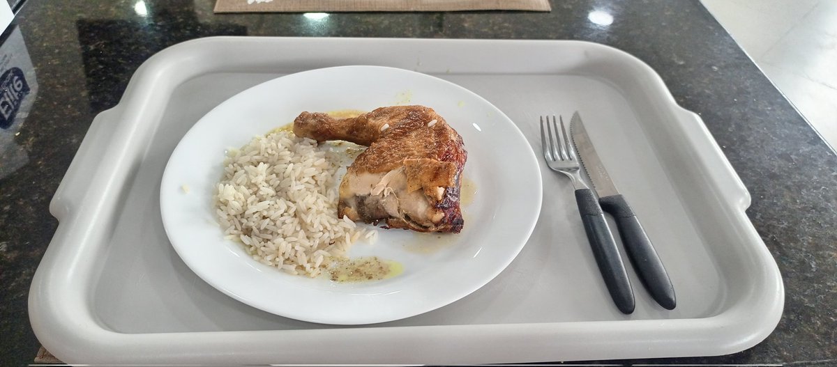 Isabel Mezquita (@isabelmezquita4) on Twitter photo Ahora recien voy a almorzar
(Estaba con la autofagia 🤭)
Saben dónde encontré comida rica y quedé asombrada con el costo.
En el patio de comidas de <a href="/PrycaPy/">Pryca Supermercado</a>
Un riquísimo pollo al horno con un rico arroz (medida, cuidando la dieta) 13:500 gs 🫨
<a href="/stormjorge/">Jorge Storm</a> 👏👏 Ahora recien voy a almorzar
(Estaba con la autofagia 🤭)
Saben dónde encontré comida rica y quedé asombrada con el costo.
En el patio de comidas de <a href="/PrycaPy/">Pryca Supermercado</a>
Un riquísimo pollo al horno con un rico arroz (medida, cuidando la dieta) 13:500 gs 🫨
<a href="/stormjorge/">Jorge Storm</a> 👏👏