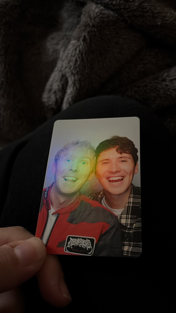 card 4: shiny happy boys!