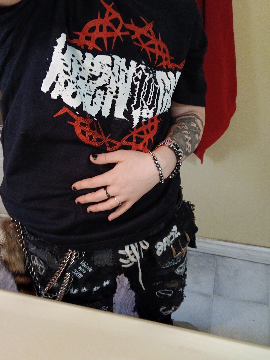 twinky metalcore struggles 🦐 tweet media