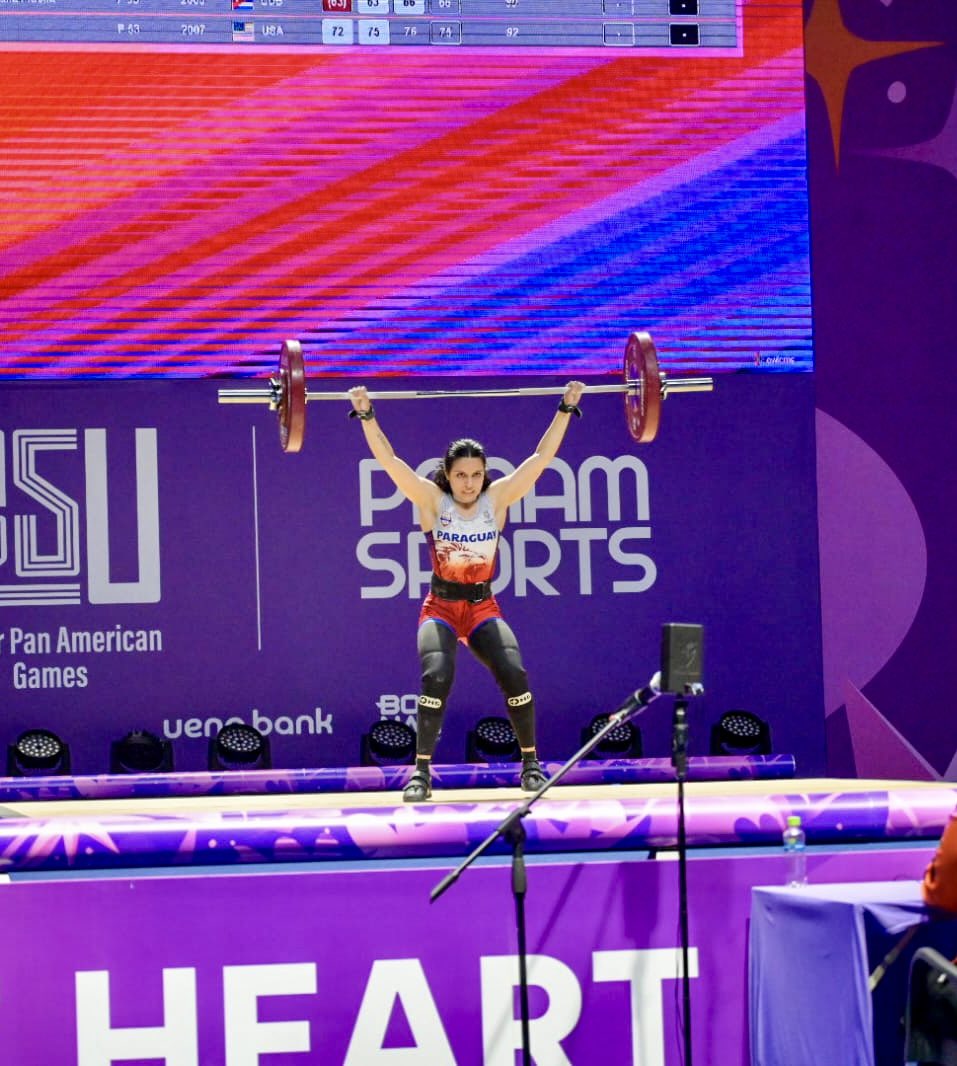 💪¡A PURA FUERZA! El Team Paraguay sumó otra medalla en los Juegos Panamericanos #ASU2025.

🏋️‍♀️Violeta Magalí Fernández logró el tercer lugar en levantamiento de pesas, categoría 53 kilogramos, con un total de 172 kg levantados (77 en arranque y 95 en envión).

👏Tremendo lo de la