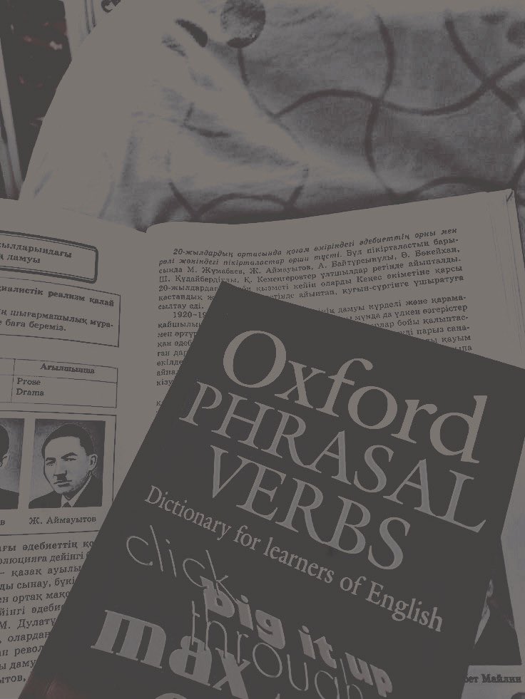 ㅤ

      ্dre︢ꨂk𐑍σᥕ𐑍⸗dia૱ૈrie 
derslerin ağır olduğunu söyle-
yen öğrenciler için birebir özel
ders vermeyi düşünüyorum…
ancak ilgi görmesi konusunda
pek de emin olamıyorum gibi.

ㅤ