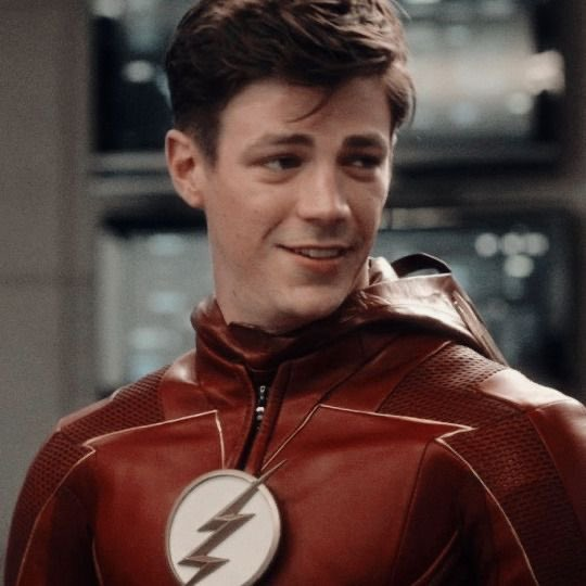 DCLegacy_'s tweet photo. Grant Gustin a aimé #Superman et fait l'éloge de David Corenswet :

« Je l'ai trouvé parfait. C’est mon Superman préféré. »

(via https://t.co/dMOBaQVS8q) https://t.co/JDteI0dBnZ