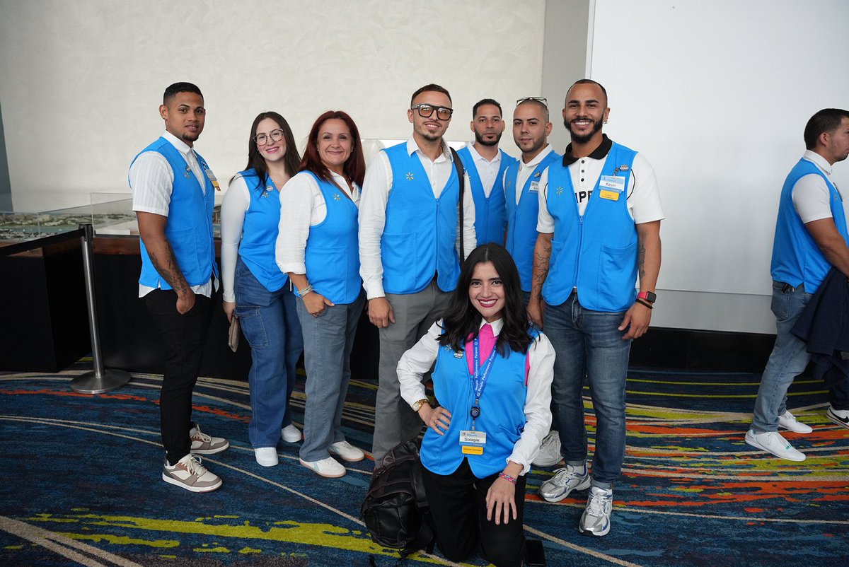 acdet_pr's tweet photo. Agradecemos a todos nuestros amigos auspiciadores entre estos: @walmart Puerto Rico, Texaco, Tropical Shipping, Coca Cola Puerto Rico. - Retail Out Of The Box 2025 📦 

#retail #comercioaldetal https://t.co/Hqu3XkBdnm