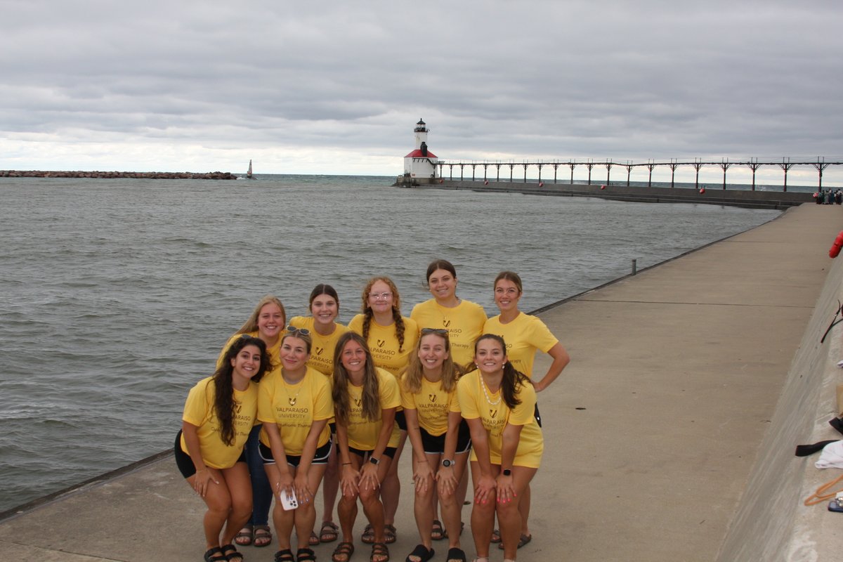 otvalpo's tweet photo. 🌟 Welcome to our new cohort of students! 🌟 We’re so excited to continue the tradition of gathering at the lighthouse—embracing our unique curriculum model, soaking up the sunshine, and sharing plenty of fun along the way. Here’s to an incredible journey ahead! #OTValpo https://t.co/ADSLrXrO9y