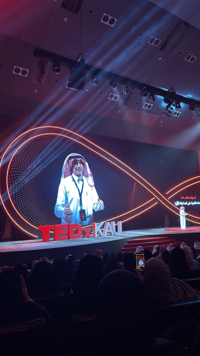 Sraaiv's tweet photo. #TEDxKAU #ما_بعد_اللحظة  

ما بعد اللحظة ليس غامضًا إن تركت فيها ما يُثمر بعدك https://t.co/U3qFmGdMtd