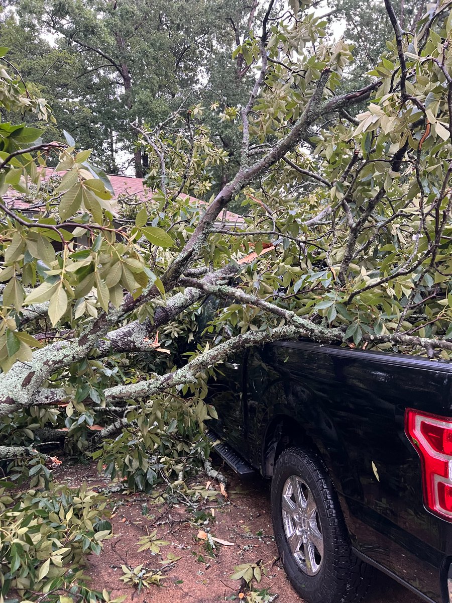 Awful storm damage following Tuesday afternoon storms in Central Arkansas. 

Thanks to Mary Williams for sharing these pictures. #ARwx