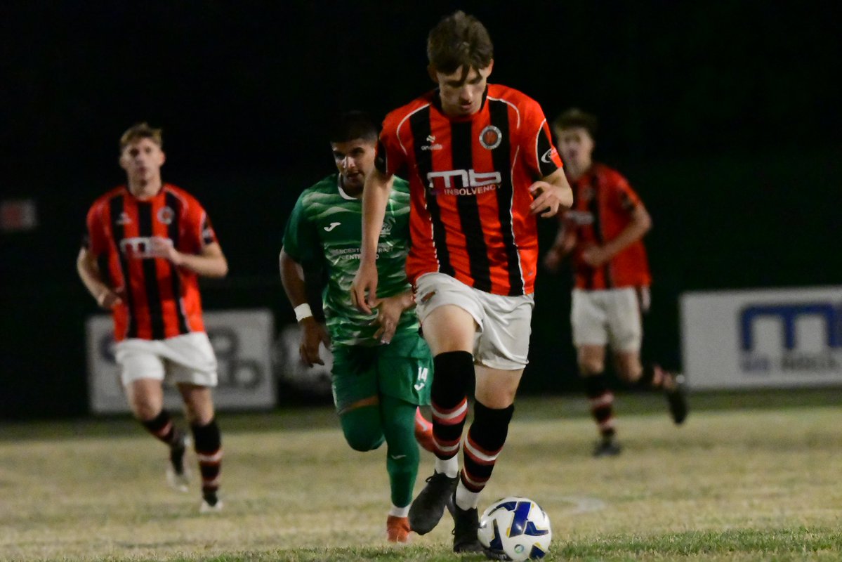 DROITWICH SPA FC (C) (@droitspafc) on Twitter photo 👀📝
Match report from last night's defeat at home to <a href="/slimbridgeafc/">Slimbridge AFC</a> on the below link 👇
dsfc.news/news/match-rep…
#UTS 👀📝
Match report from last night's defeat at home to <a href="/slimbridgeafc/">Slimbridge AFC</a> on the below link 👇
dsfc.news/news/match-rep…
#UTS