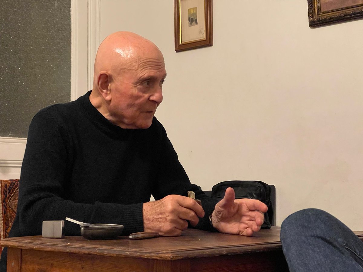 J’apprends avec une immense tristesse la mort de mon ami Gérard Chaliand. Il avait 91 ans… des années remplies comme peu d’hommes peuvent prétendre l’avoir fait. Spécialiste reconnu  de la stratégie et des conflits (qu’il connaissait sur le terrain depuis les années 60),