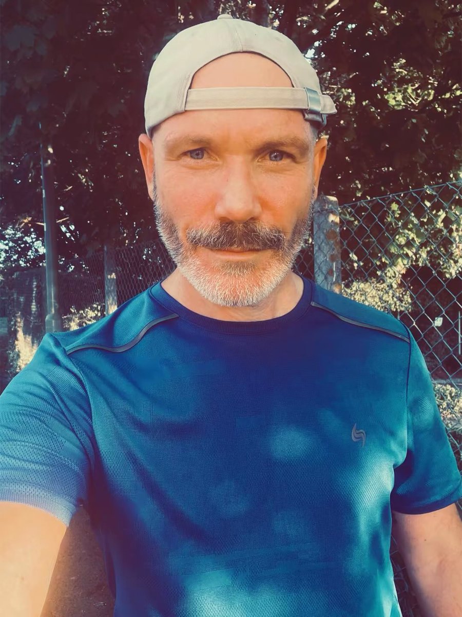 DannyBarker7's tweet image. “10k in the books ✅ ankle still sore, but the grind doesn’t stop. Stronger every step 💪🏽🔥 #NoExcuses #RunLife”