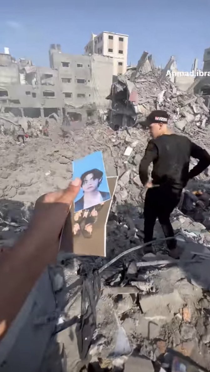 namjuddaeng's tweet photo. they were army too, but their dreams were ended by a genocide

#BoycottMcDonalds #boycottcocacola @bts_bighit @BTS_twt @BIGHIT_MUSIC https://t.co/8ZkjcVXrnz