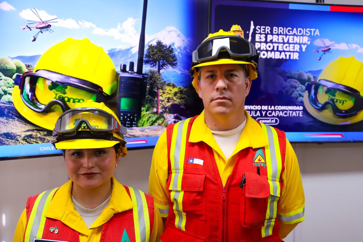 🚨 Convocatoria brigadistas forestales 2025–2026 🚨

Estamos en búsqueda de las y los mejores brigadistas para enfrentar la próxima temporada de incendios. Queremos equipos preparados, responsables y comprometidos con la seguridad del país.

No queremos más delincuentes, mafias,