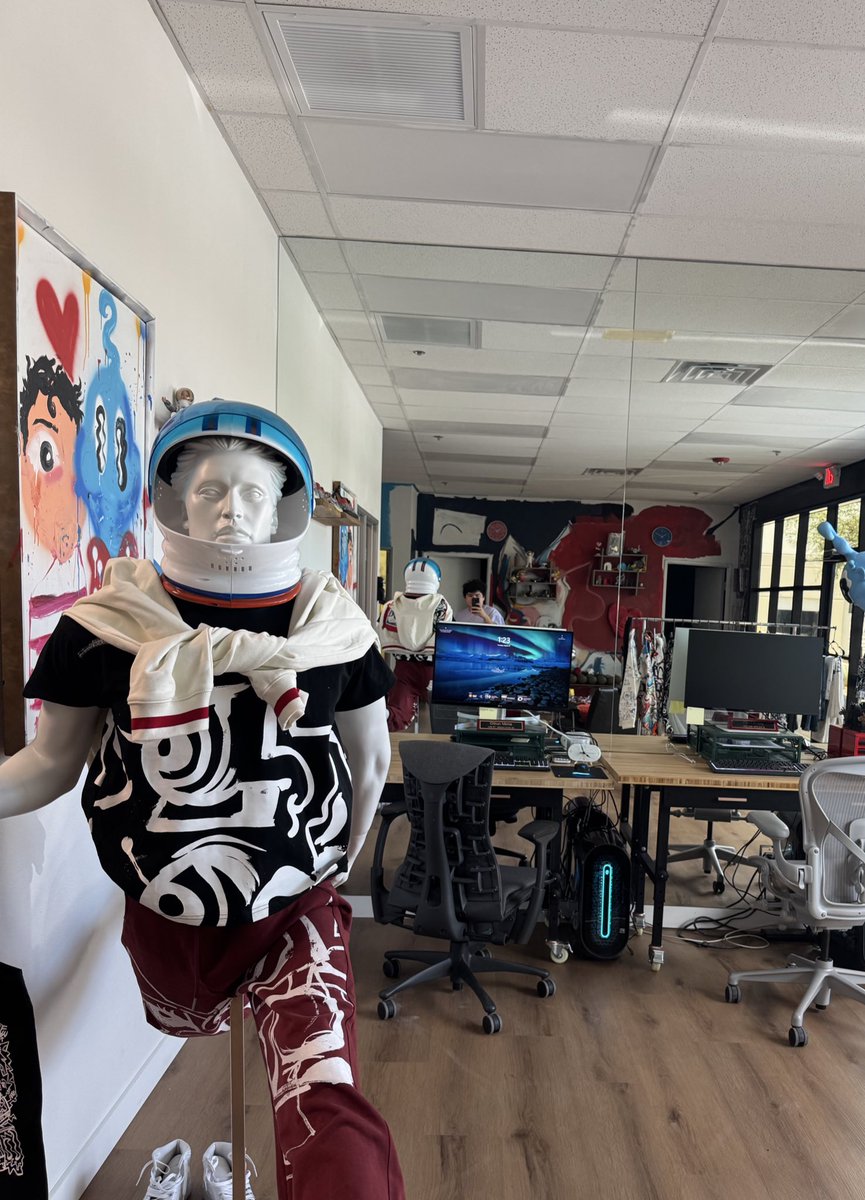 FEWOCiOUS (@fewocious) on Twitter photo 