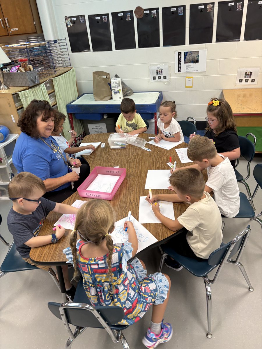 Megan Hoover tweet media