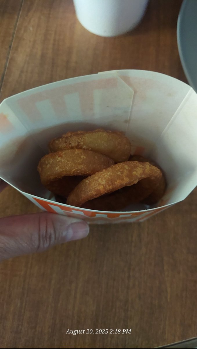 ILUVNKOTB's tweet photo. @Whataburger what the heck is this WAB!?? Gahhh!!! 😭😭 https://t.co/HmocFoauJe