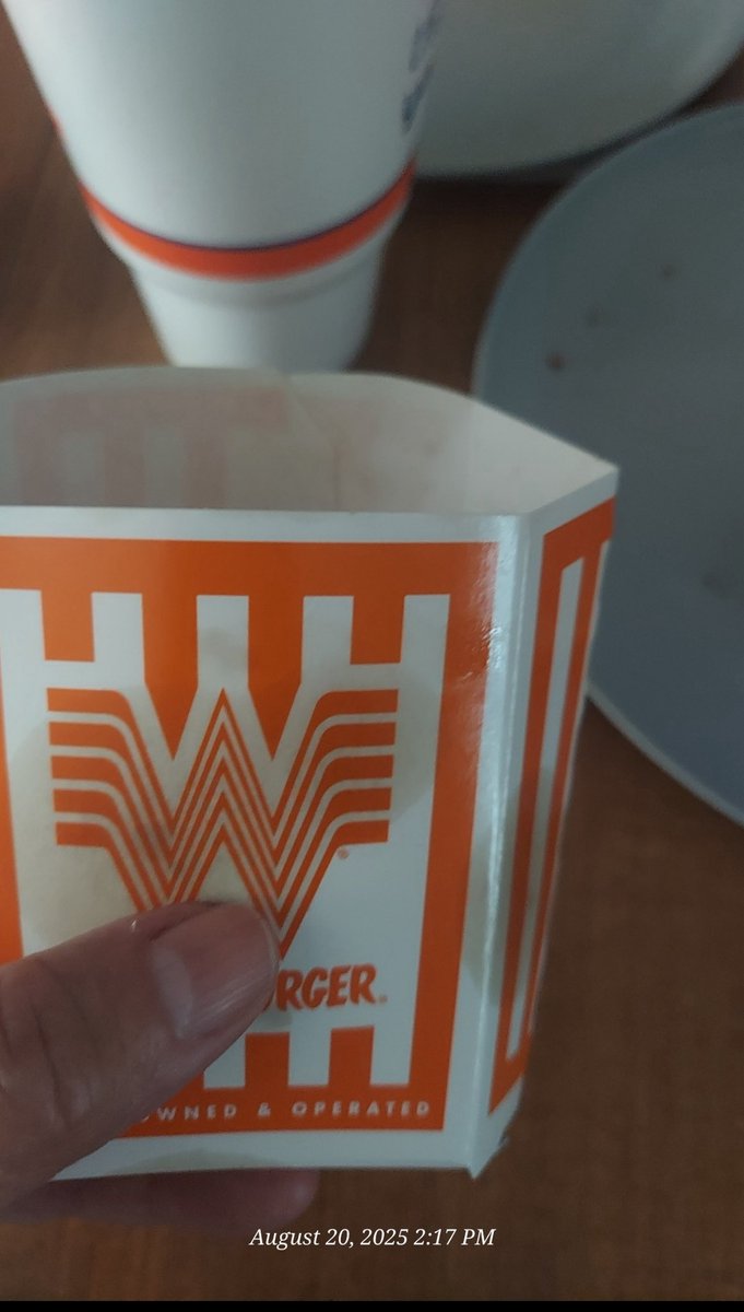 ILUVNKOTB's tweet photo. @Whataburger what the heck is this WAB!?? Gahhh!!! 😭😭 https://t.co/HmocFoauJe