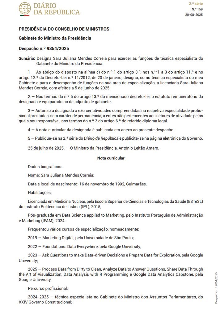 paravertudo's tweet photo. O ministro da propaganda acolhe vice da JSD.
#Partidarização #Compadrio #Cunha https://t.co/J8eOxNzxoH