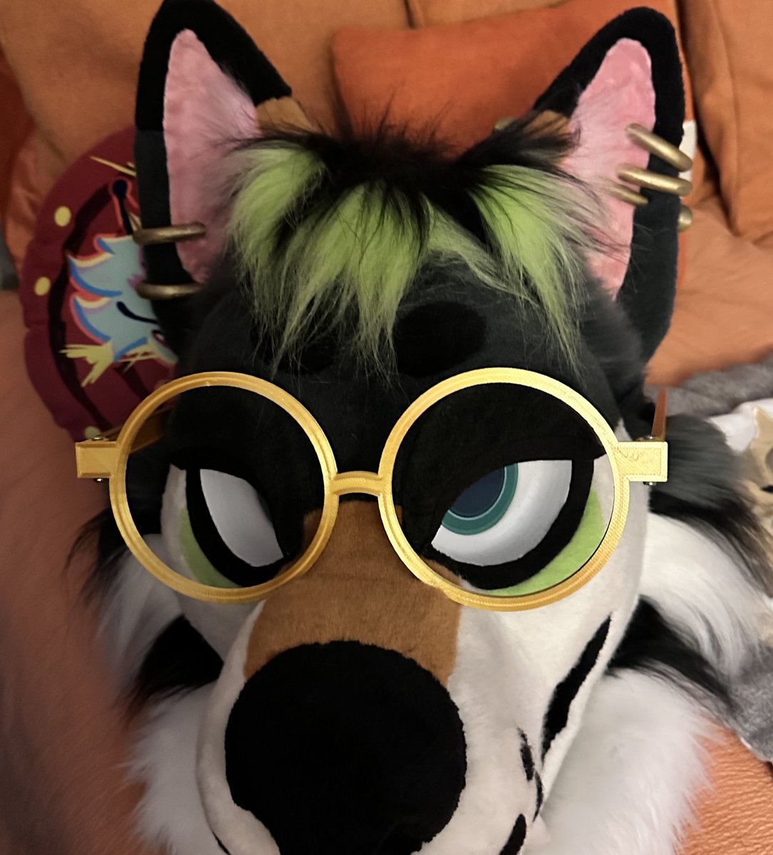 hackermutt's tweet image. nerd