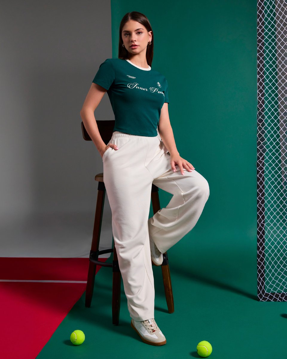 maxfashionMENA's tweet photo. When the fit says “team captain” but your schedule says class then iced coffee.

#MaxFashion #MyMaxStyle #BackToCampus #CampusStyle #VarsityVibes #SmartCasualLooks #StyleOnCampus #WhatToWearNow #EverydayElevated #ModernPrep #EffortlessStyle #BackInStyle #MaxFashionEssentials https://t.co/wKJO2ZZPiS