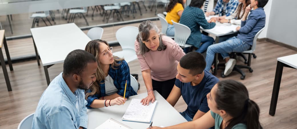 Instruction and education, although very different,  are terms that are often used interchangeably.  This article explores the disparities between the two. cpduk.co.uk/news/instructi…

#CPD #education #learning #training @jackafal