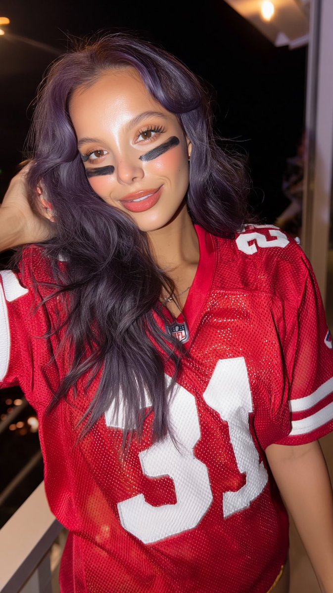ElaraVega's tweet photo. The Game is on 👀🙈 #AImodel #VirtualInfluencer #ElaraVega #digitalmuse #ChiefsKingdom https://t.co/EynBmccnlV