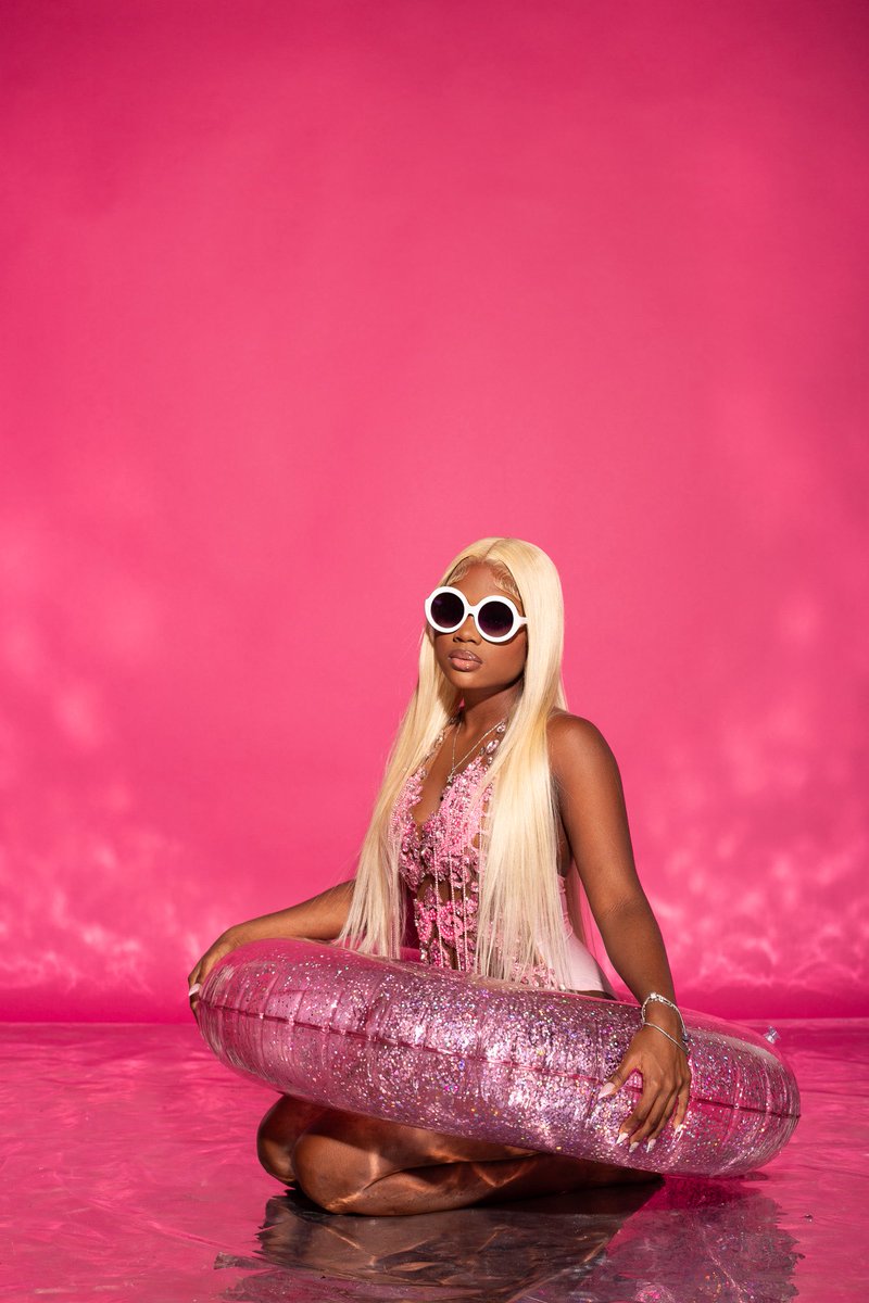 itsnellyworldd's tweet image. all about the barb today #nationalnellyday