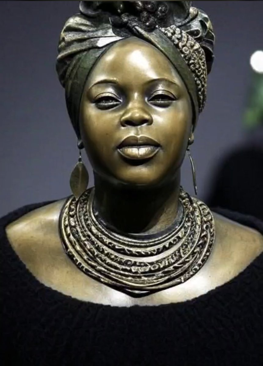 EvelyneOmbeni's tweet image. Le combat pour la@justice et l’Etat de droit était sa mission, sa passion, c’est pourquoi elle est née, sa mission de vie. 

Sa vie s’arrête mais pas sa mission. 

Repos mérité  🎩