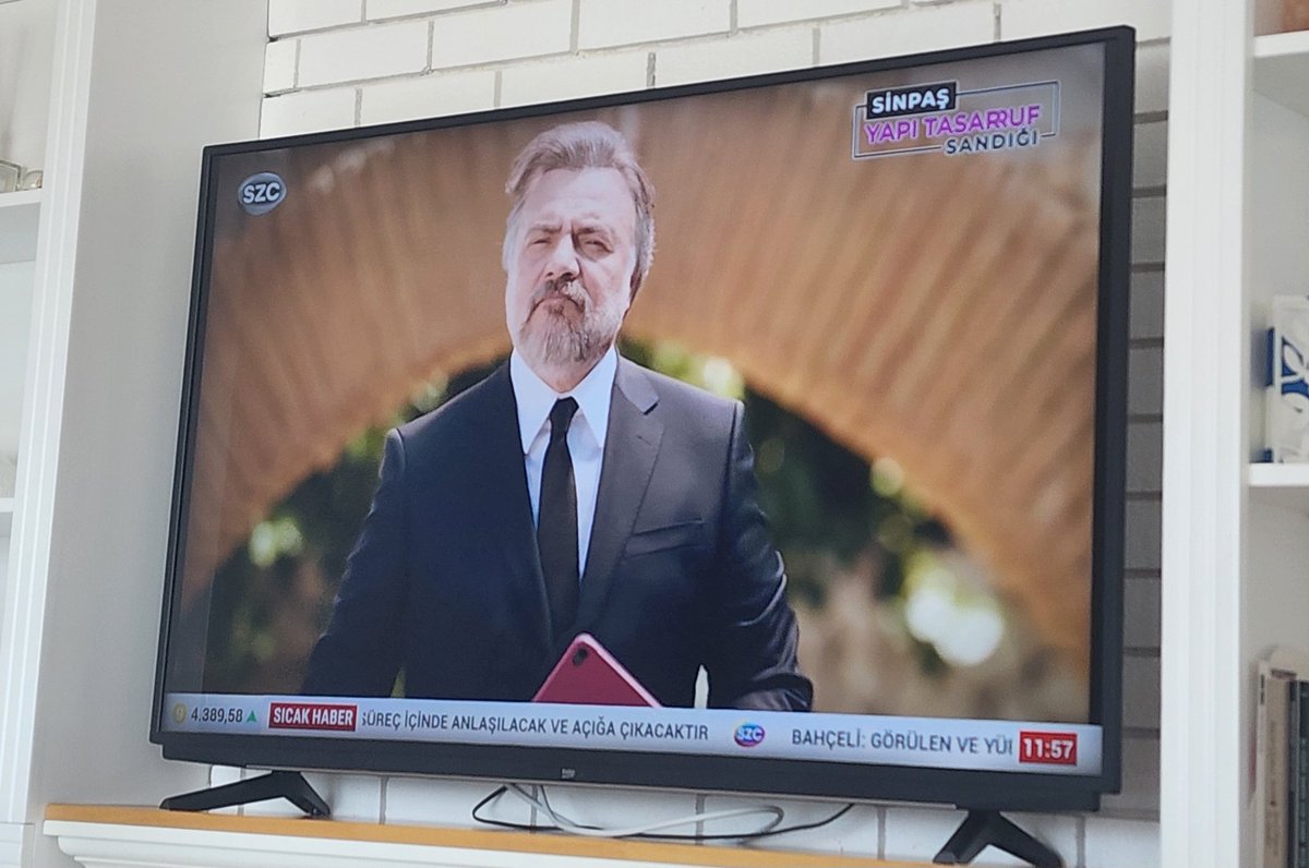 Marmaris'e çok büyük zarar veren Sinpaş'ın reklamını <a href="/Kaynarca_Oktay/">T C Oktay Kaynarca</a> yaparken <a href="/gazetesozcu/">Sözcü</a> de reklamını yapıyor. Daha birkaç ay önce Sinpaş'ın Marmaris'i talan ettiği haberini yapan <a href="/gazetesozcu/">Sözcü</a> için şimdi ne değişti?