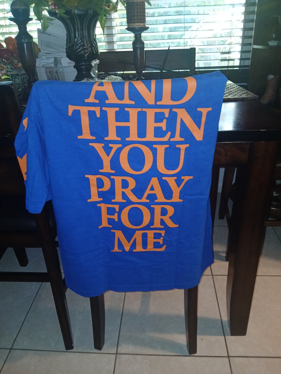 TrillGCC305's tweet photo. It took me 2 and a half years but I'm now 1 of 50 ppl who owns this @WESTSIDEGUNN blue and orange pray for paris and then you pray for me tee!!!!! 

#prayforparis
#stillpraying 
#andthenyouprayforme https://t.co/pd3HOf6mpQ
