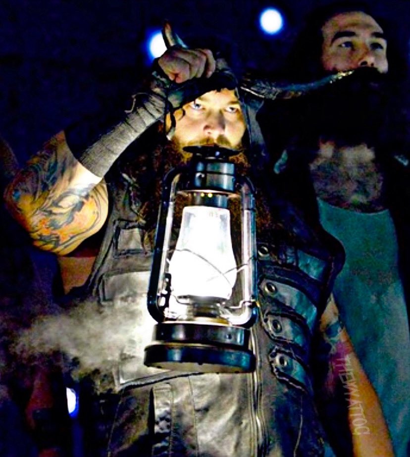SOAismyReligion's tweet image. Post a bad ass pic of Bray Wyatt ⭕️

#BrayWyatt #WyattWednesday