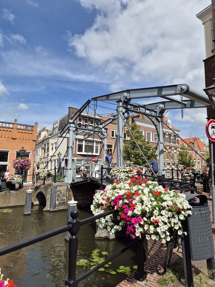 #leiden - a charming alternative to busier #Amsterdam