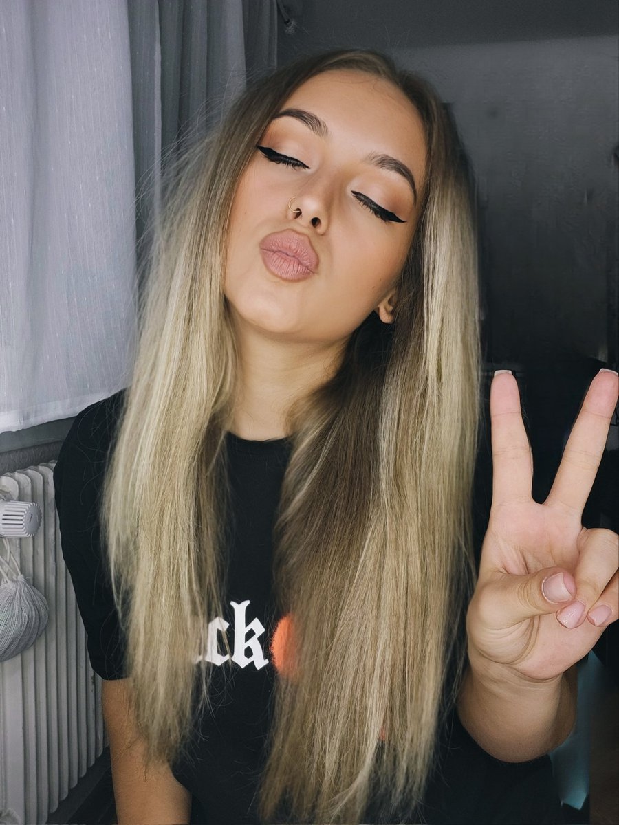 The happiest people in life are the givers, not the takers. ❤️