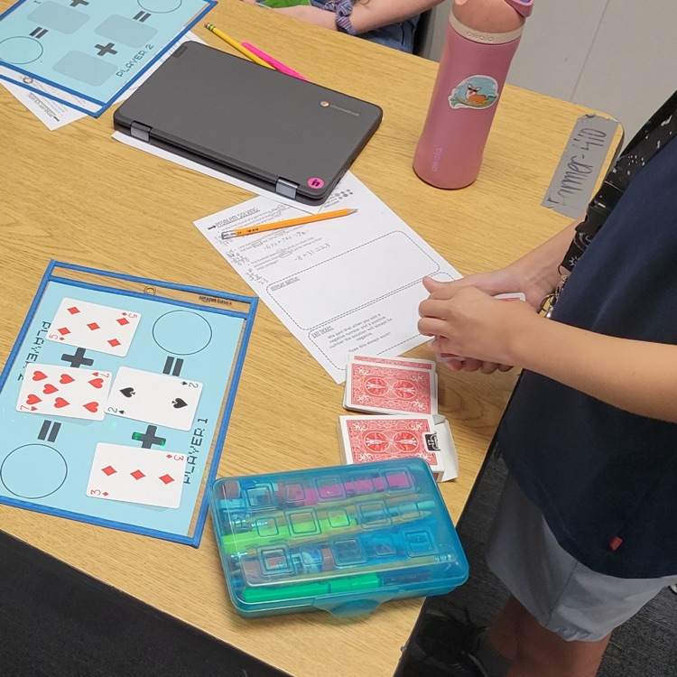 HumbleISD_CMS's tweet image. 6th graders are going head-to-head with Integers Battle! 💥 Who will win the ultimate math battle? #MathIsFun #TheColtWay