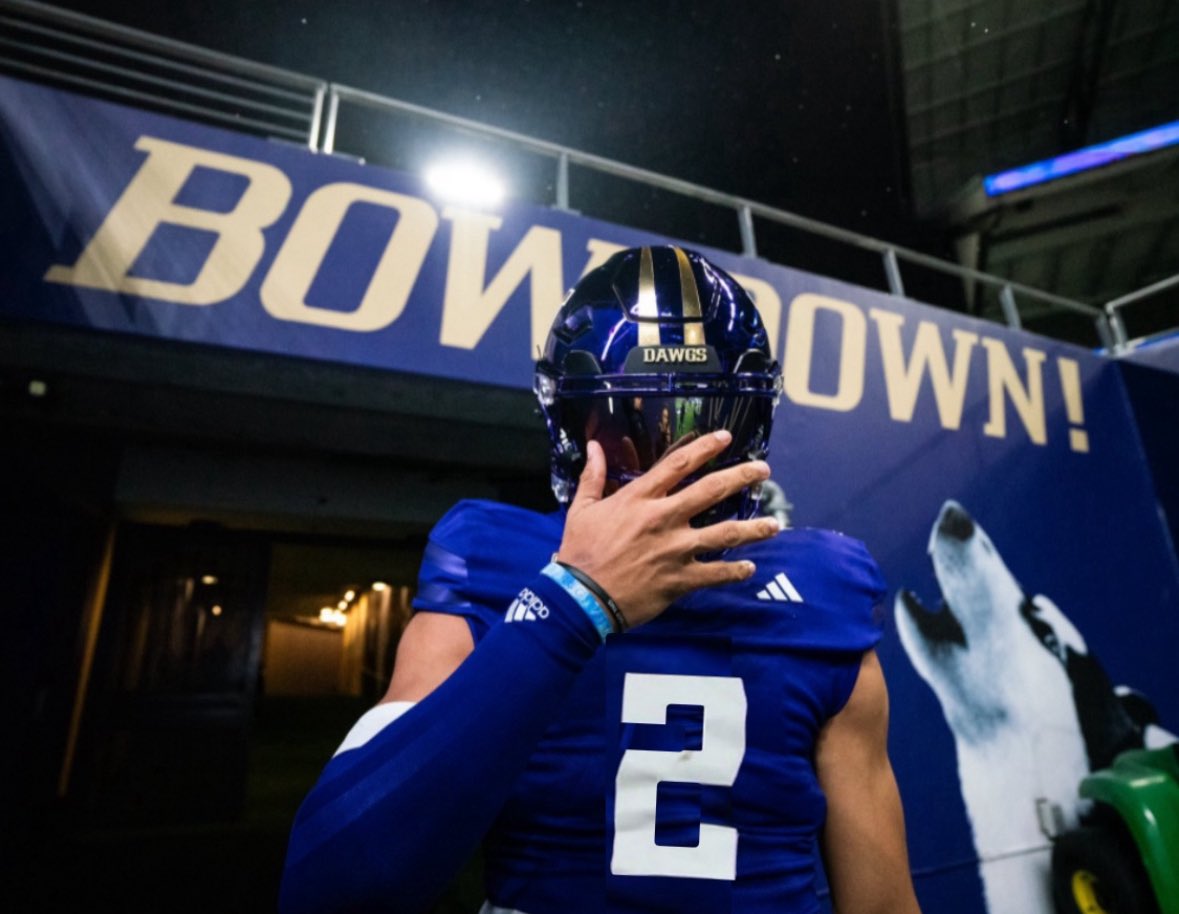 Nothin_ButDawg's tweet photo. The Washington Huskies are the best part of my life https://t.co/VYL2OBnG6o