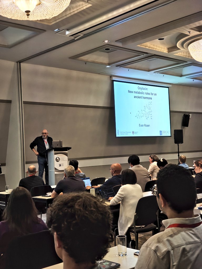 ➡️ Next up, Evan Rosen from Harvard University!
His talk will reveal the surprising metabolic effects of oxytocin 🔬

#ABC2025 #AdiposeBiology