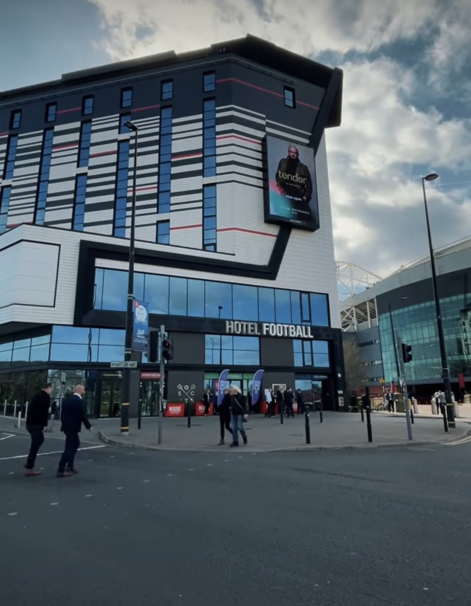 Voucher for a 1 night stay at Hotel Football, Manchester for 2 people with breakfast.

£100

First come, first served

#manchesterunited