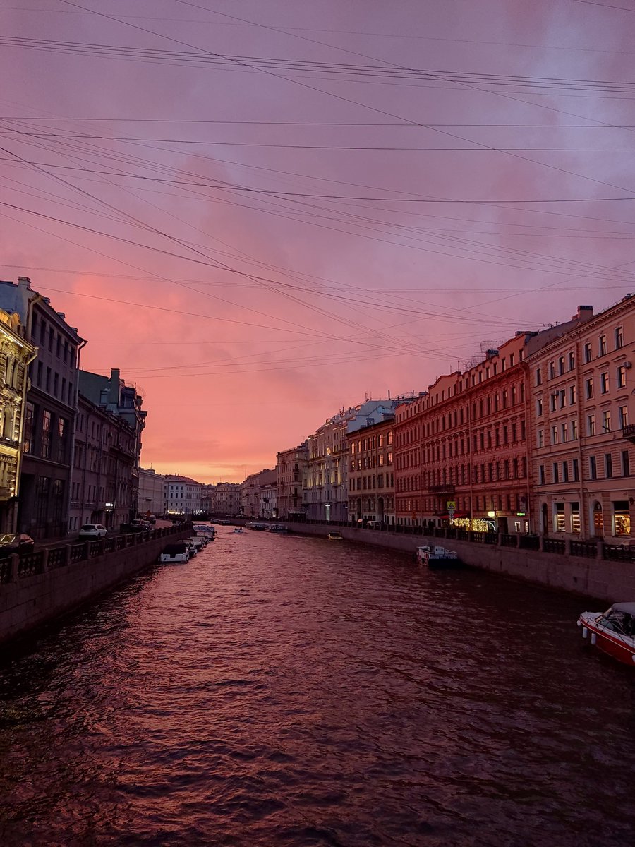 senselessof's tweet image. Питер и красивый закат 💜