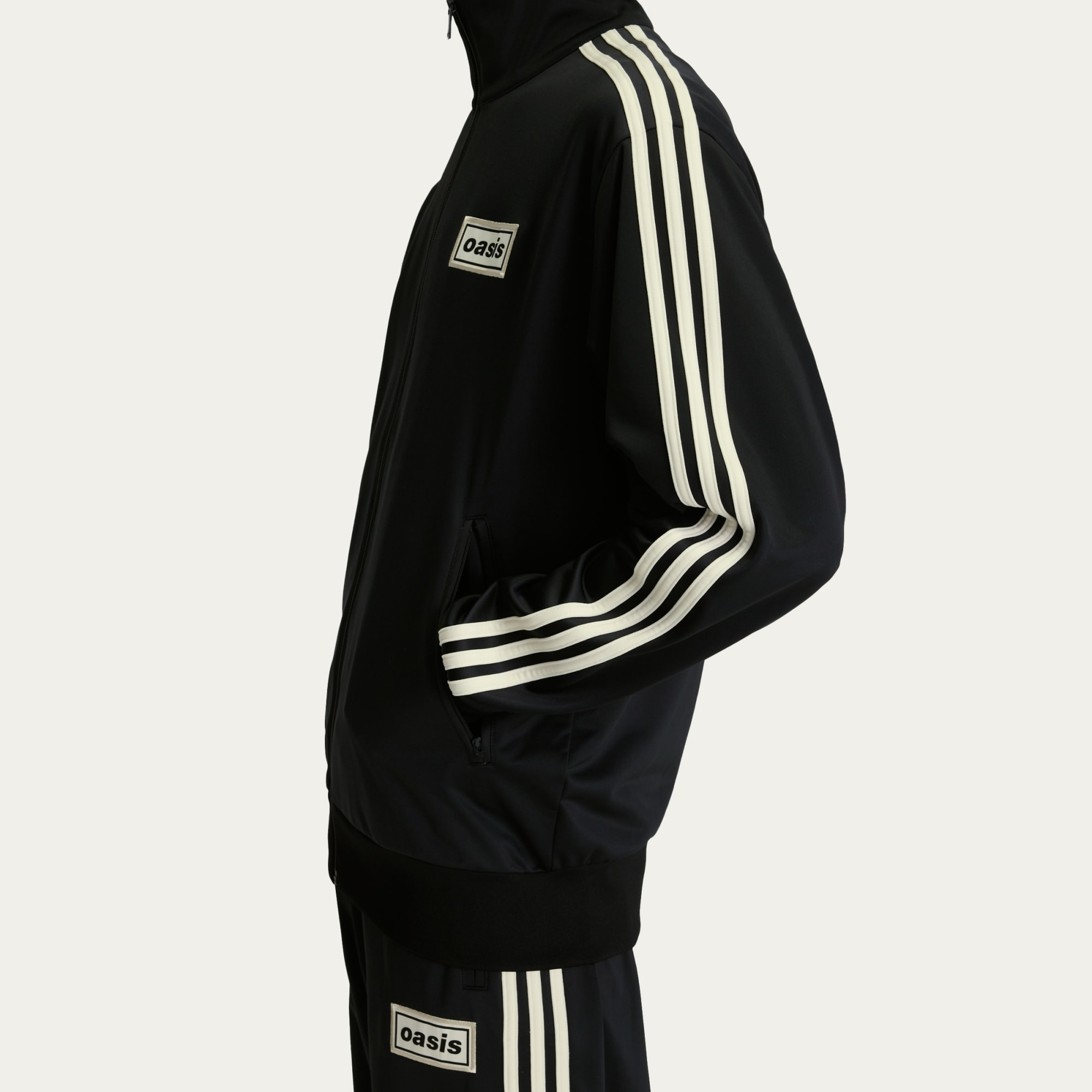 adidas | oasis Live '25 TRACK TOP ブラックXL adidas alerts on X: 