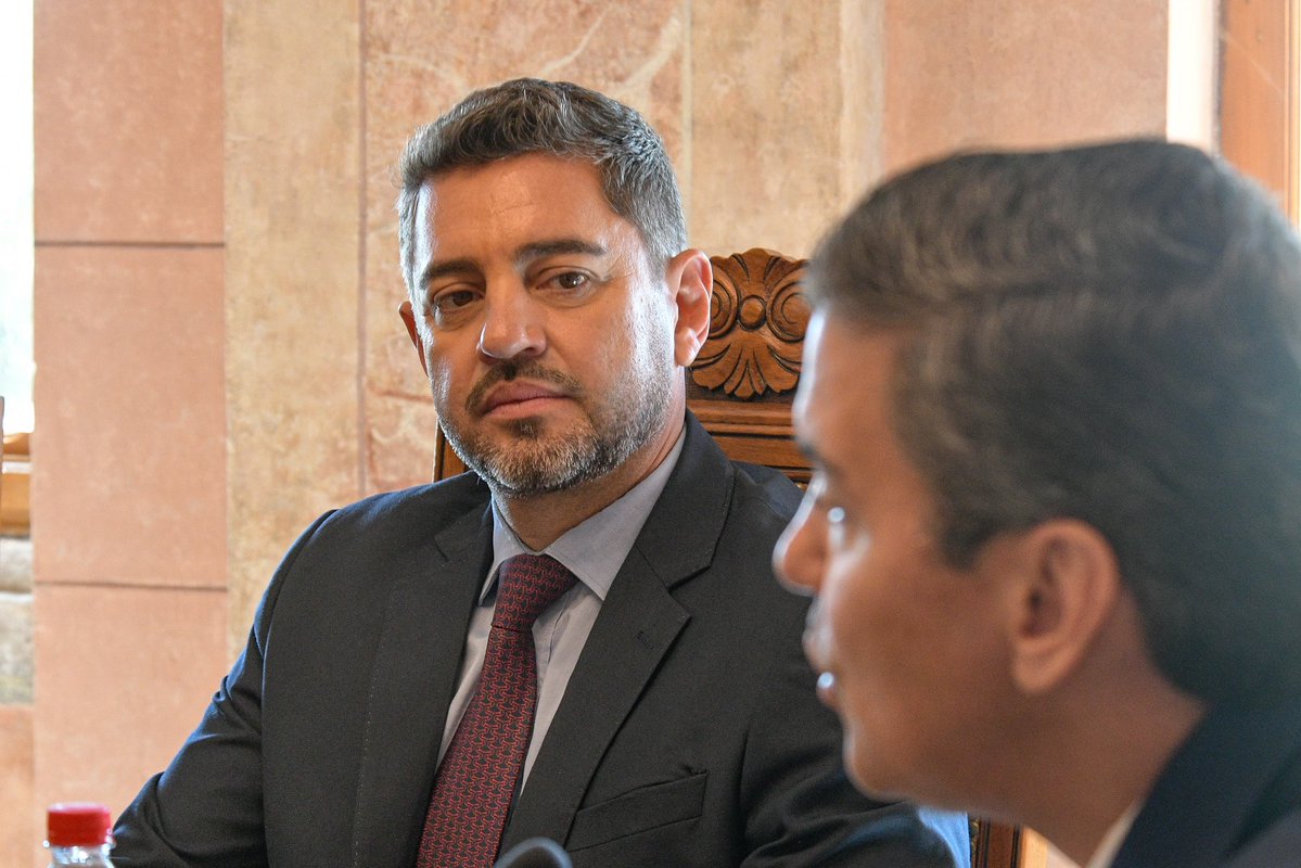 Pedro Alliana (@allianapedro) on Twitter photo ¡Un año de trabajo compartido con el Consejo de Gobernadores!
Con mi compañero presidente <a href="/SantiPenap/">Santiago Peña</a>, nos sentimos orgullosos de nuestros amigos gobernadores y gobernadoras, que junto al Gobierno del Paraguay, lograron grandes pasos para acercar beneficios a cada rincón de la ¡Un año de trabajo compartido con el Consejo de Gobernadores!
Con mi compañero presidente <a href="/SantiPenap/">Santiago Peña</a>, nos sentimos orgullosos de nuestros amigos gobernadores y gobernadoras, que junto al Gobierno del Paraguay, lograron grandes pasos para acercar beneficios a cada rincón de la