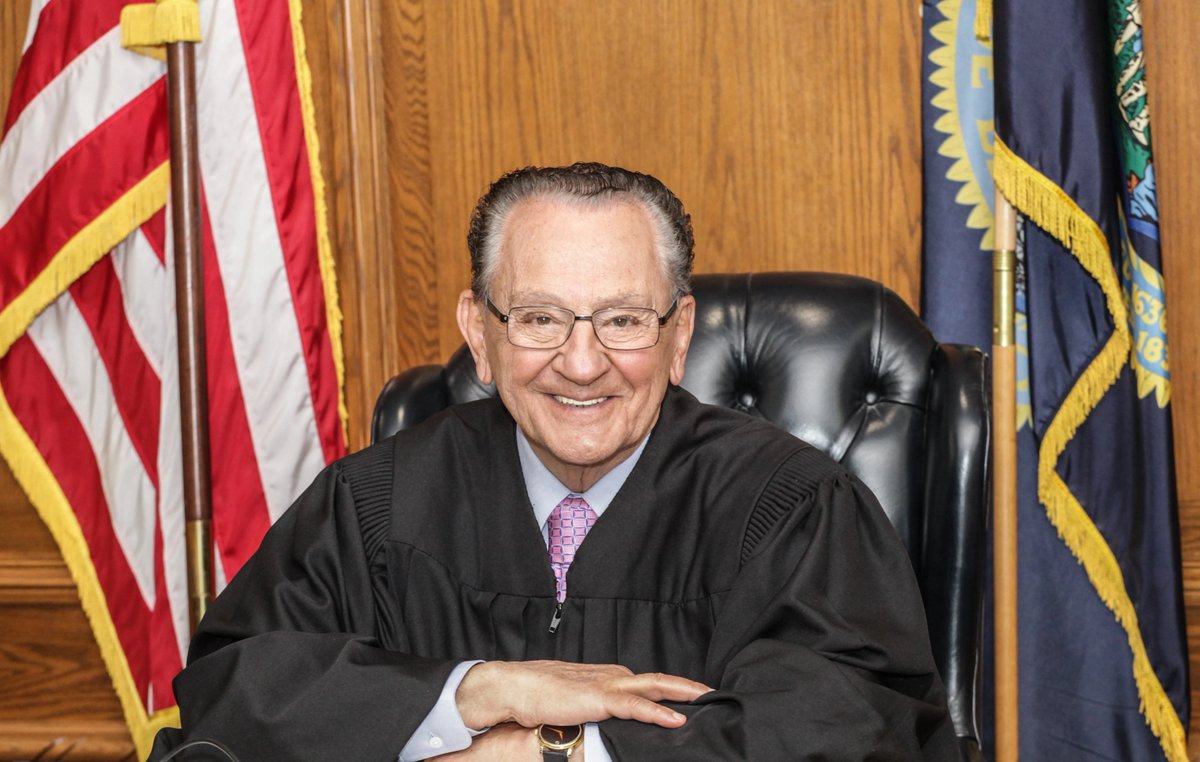 incidnt_tracker's tweet image. #BREAKING #PROVIDENCE #RI
Frank Caprio, who served as a judge for the Providence Municipal Court for almost 40 years, has died. He was 88.

Caprio’s death was confirmed Wednesday by his son.

“Beloved for his compassion, humility, and unwavering belief in the goodness of people,