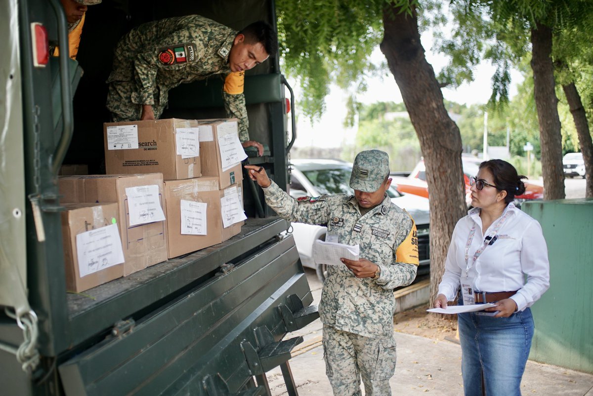 CON LAS RUTAS DE LA SALUD, ABASTECEMOS DE MEDICAMENTOS A TODAS LAS UNIDADES DE SALUD DEL ESTADO 

Me da gusto anunciar que los vehículos de las #RutasDeLaSalud han dado continuidad al abastecimiento de las Unidades Médicas de primer nivel del <a href="/IMSS_Bienestar/">IMSS Bienestar</a> del estado. En la