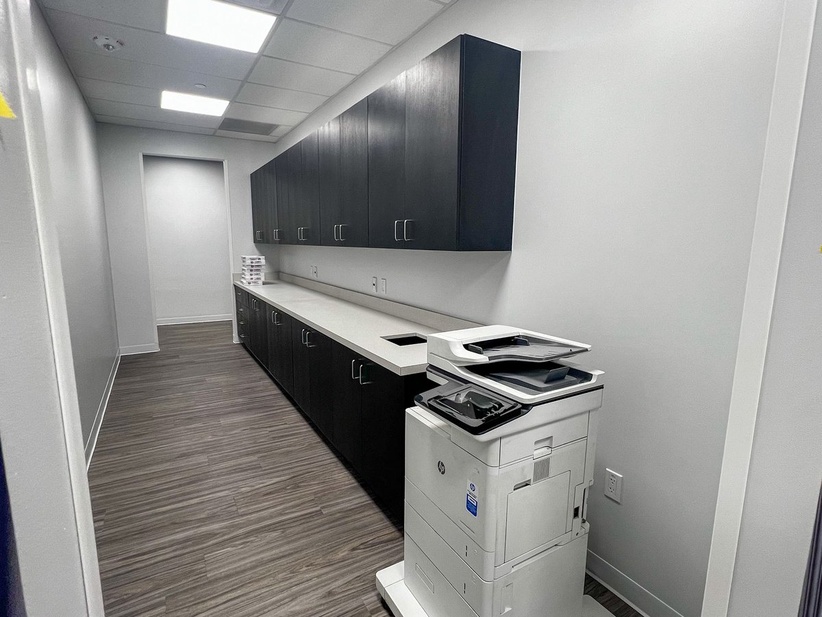 2rmillwork's tweet photo. @Omni_Cable 

@OmniCable said: “Give us a glow-up.”
We said: Hold our hammer. 🔨✨

Blue walls that pop 🎨
White counters fresh as new sneakers 👟
Black cabinets smoother than fresh coffee ☕

Millwork by 2R Millwork 💯
#OfficeGlowUp #Millwork #DesignWithStyle https://t.co/jp6oXQhgVU