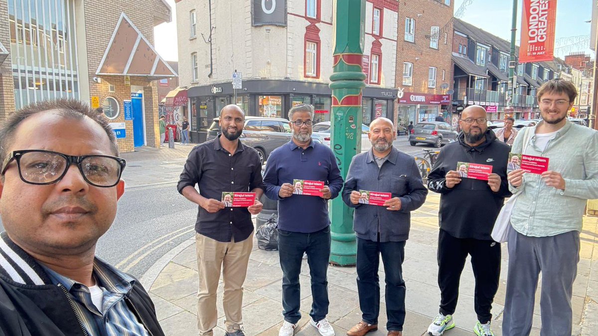 CllrSirajIslam's tweet image. Grateful to @shadchowdhury2 &amp;amp; @ArranSidey for organising a productive canvass session in Spitalfields &amp;amp; Bangla Town. Good conversations with residents of Commercial St. Local issue mainly was about inadequate waste collection &amp;amp; recycling.  My thanks to tonight’s canvass team.